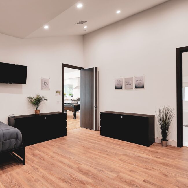 bedroom - california drug alcohol rehab center - higher vision wellness center